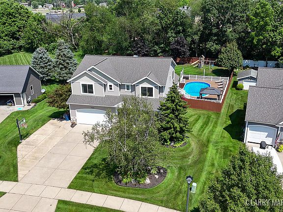 4th image of 7482 Augusta Ln