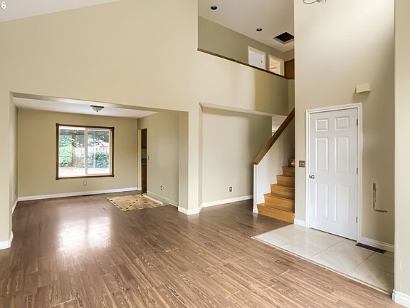 3rd image of 13417 Squire Dr