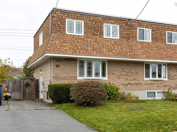 51 John Cross Dr, Dartmouth, NS B2W 1X1