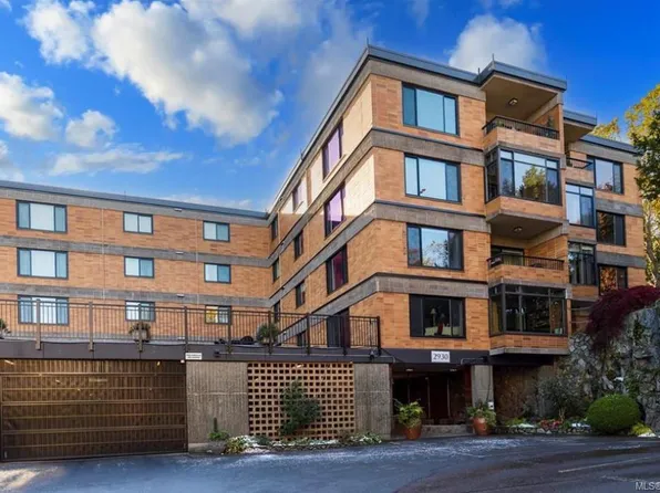 2930 Cook St #301, Victoria, BC V8T 3S7