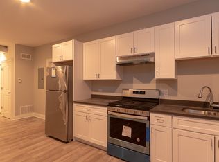 1369 W Greenleaf Ave #L03M, Chicago, IL 60626