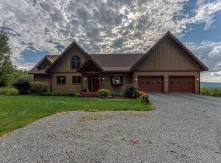 42 Point Of View Dr, Franconia, NH 03580