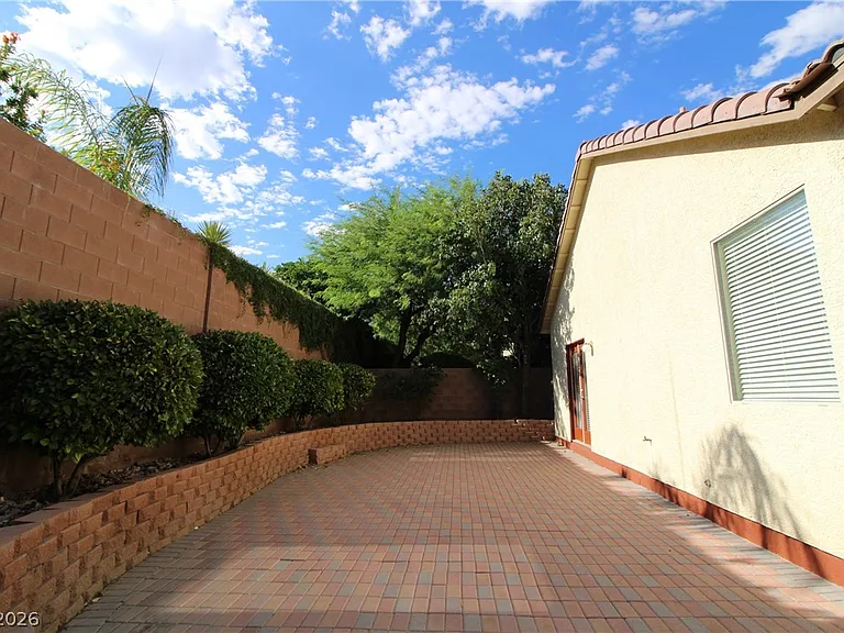 754 Rise Canyon Dr — Photo 33