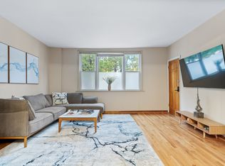 2323 N Albany Ave #1, Chicago, IL 60647