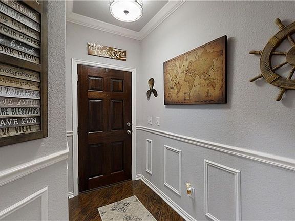3rd image of 308 Hibiscus Dr