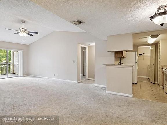 5th image of 9855 Westview Dr APT 725