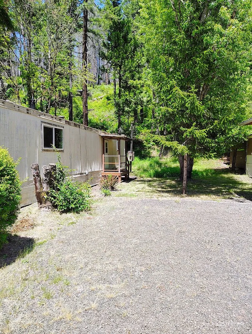 CX-0000 - Susan Creek RV & Mobile Village — Photo 1