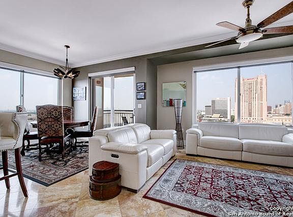 4th image of 215 Center St APT 1207