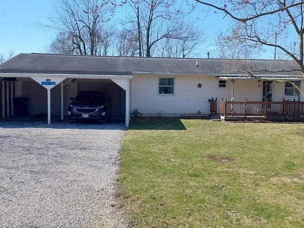 3366 Valley Dr, Adrian, MI 49221