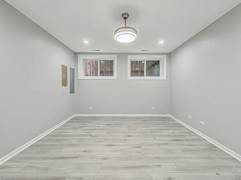 6626 S Ingleside Ave — Photo 33