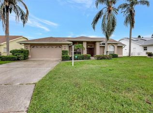 5611 61st St E, Bradenton, FL 34203
