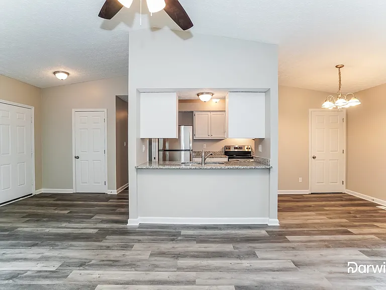 8811 Seabright Dr — Photo 7