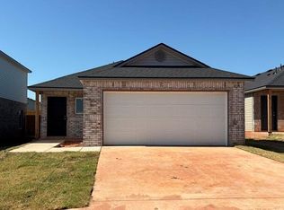 1215 Saddle Dr, Guthrie, OK 73044