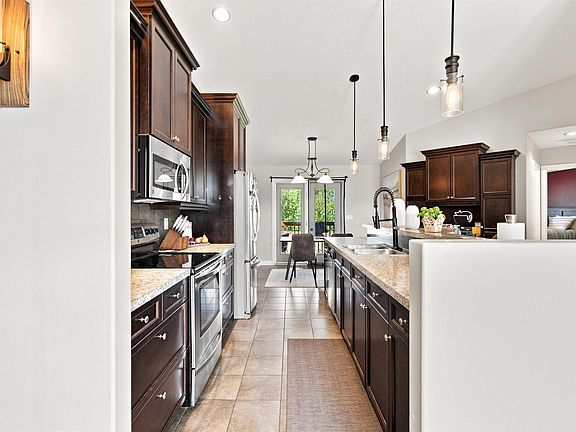 5th image of 4806 53rd St