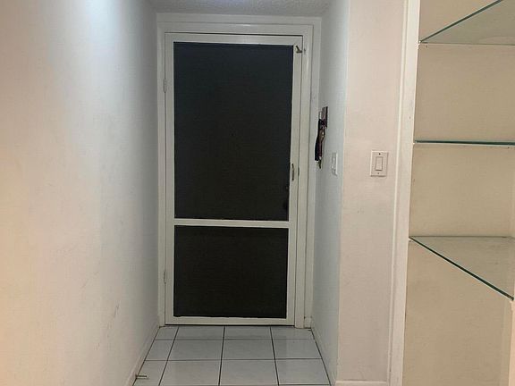 4th image of 3951 NE 18th Ave APT 1502