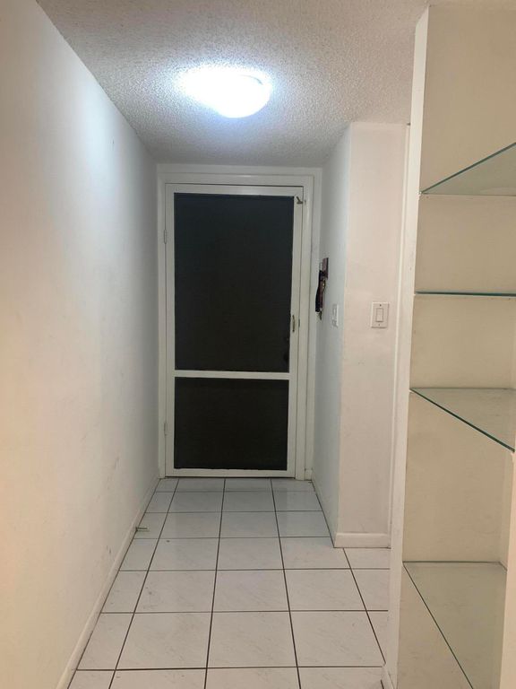 3951 NE 18th Ave APT 1502, photo 4