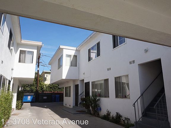 2nd image of 3708 Veteran Ave APT 05