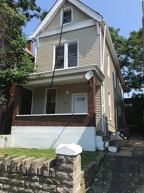 6 bed, 3000 sqft, $4,500 — Photo 1
