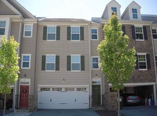 317 Latrobe Dr, Newark, DE 19702