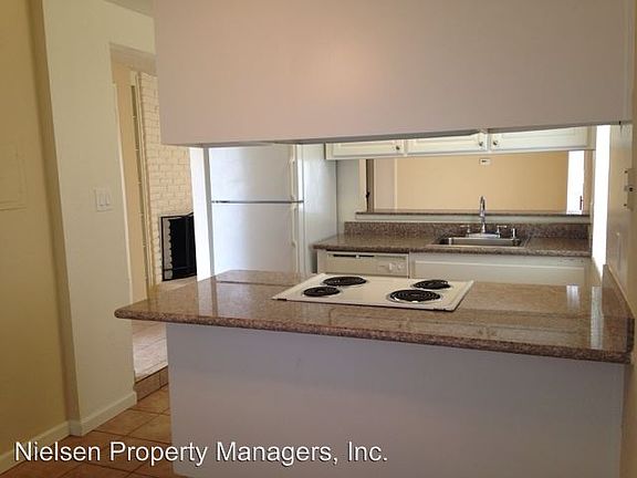 4th image of 615 24th St APT 02