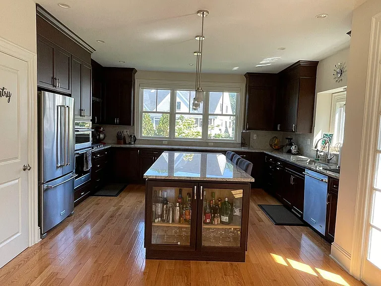 56 Green Meadow Dr — Photo 6