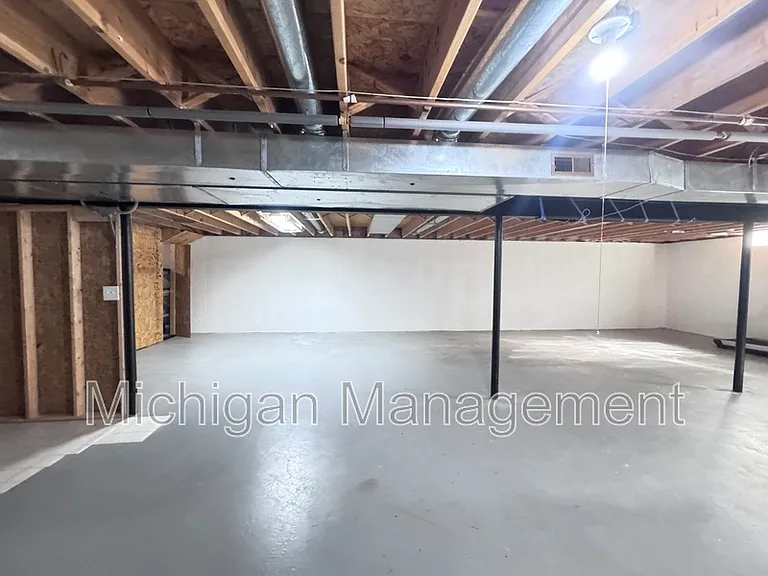 173 Algansee Dr — Photo 48