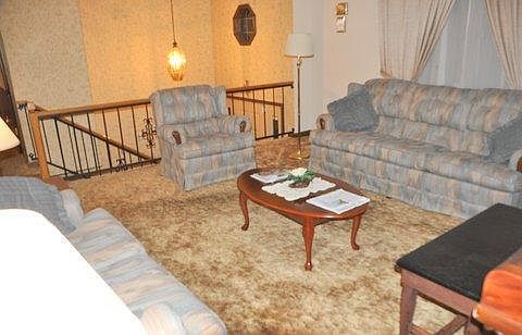 4th image of 2401 Globe Dr