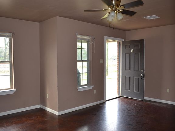 2nd image of 1202 W Washington St