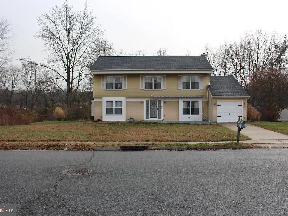 219 Meadow Dr