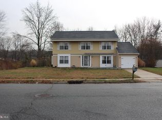 219 Meadow Dr, Mount Laurel, NJ 08054