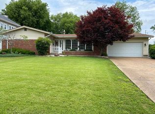 366 E Park St, Du Quoin, IL 62832