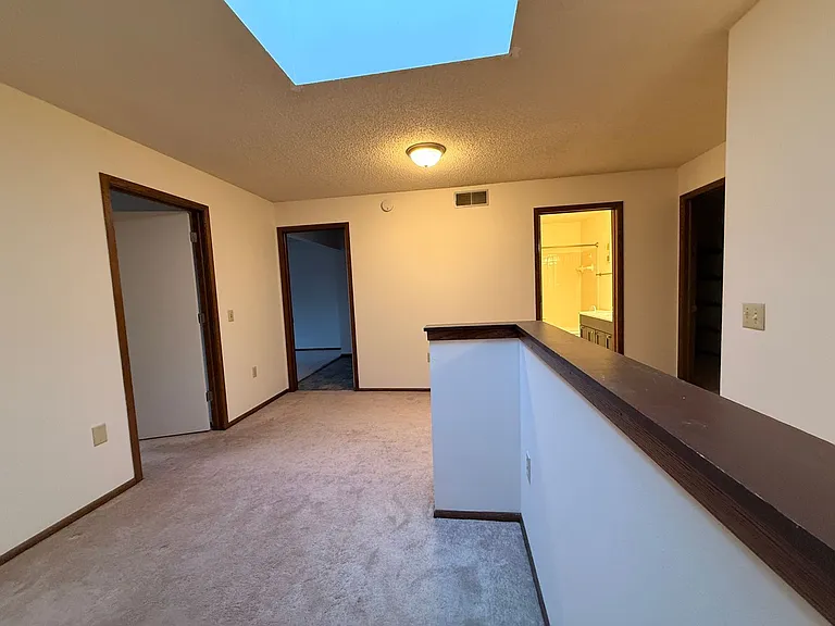 Wingra West Apartments — Photo 16