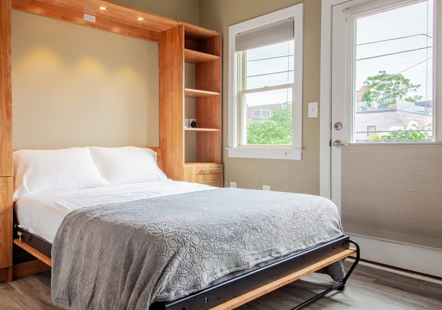 Eastern Market Carriage House Efficiency // Privacy — Photo 2