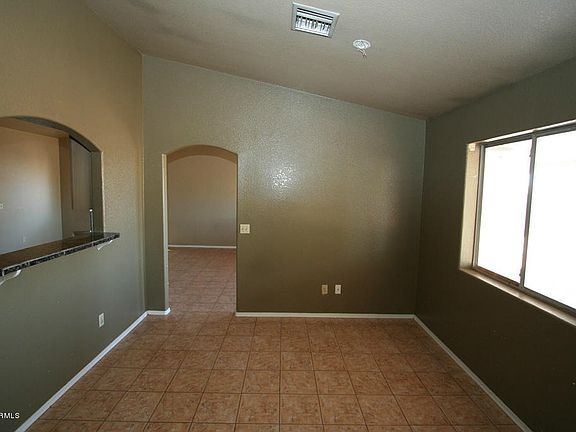 4th image of 1210 E Sunset Dr