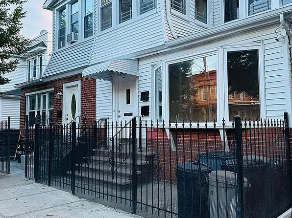 70 Nichols Ave, Brooklyn, NY 11208