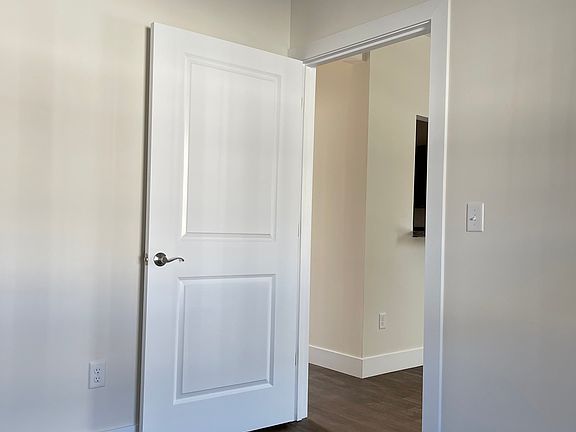 2nd image of 90 Court Yard Ln APT 9