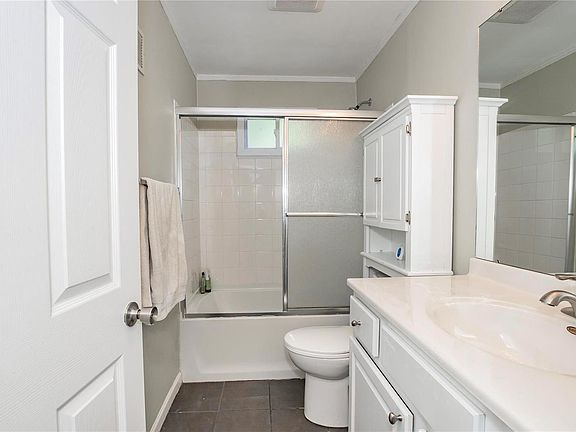3rd image of 211 Monica Dr