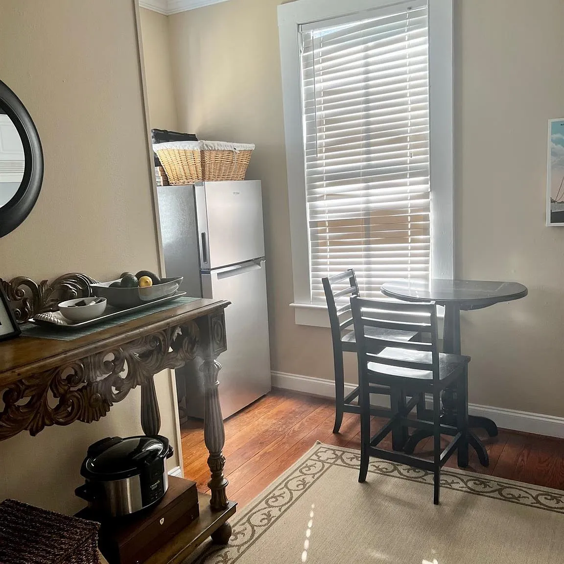 1 bed, 1.0 bath, $1,075 — Photo 3