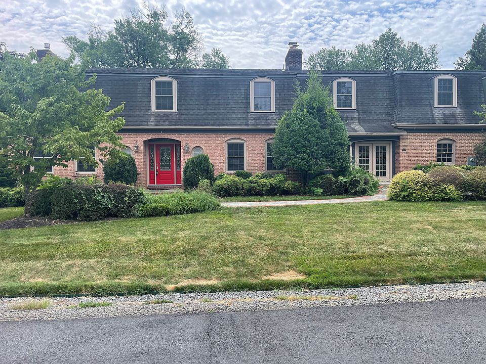 1st image of 1211 Vinita Ln