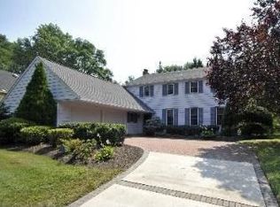 129 Ashford Rd, Cherry Hill, NJ 08003