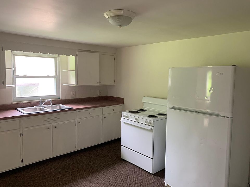 1st image of 12 Zeller St APT 4