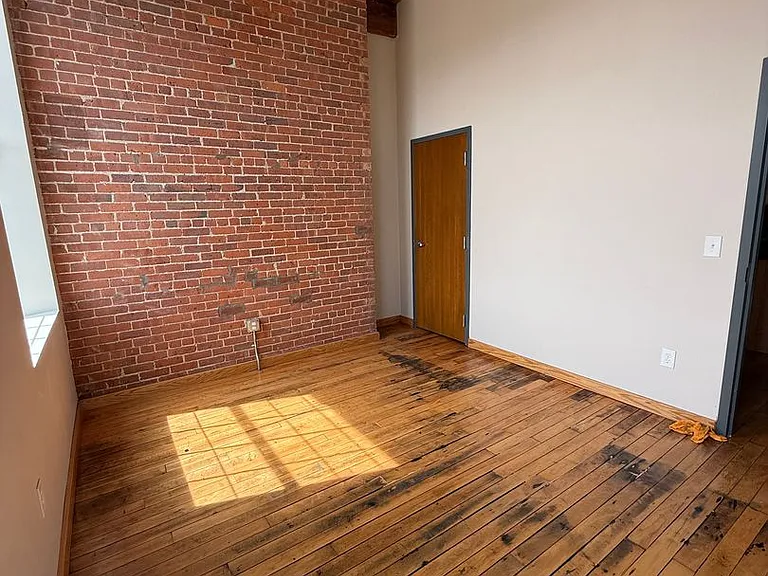 70 Webster St #307 — Photo 6