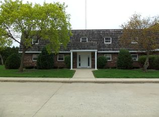 360 Twilight Dr APT 4, Morris, IL 60450