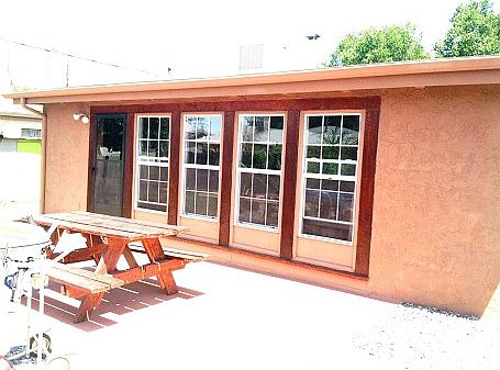3rd image of 806 Posey Ln