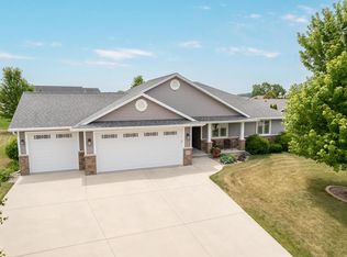 1297 Crystal Ln, Mayville, WI 53050