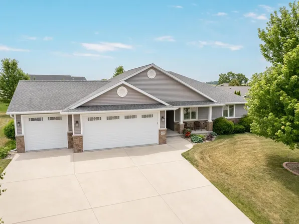 1297 Crystal LANE, Mayville, WI 53050
