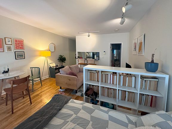 3rd image of 320 Atlantic Ave APT 2