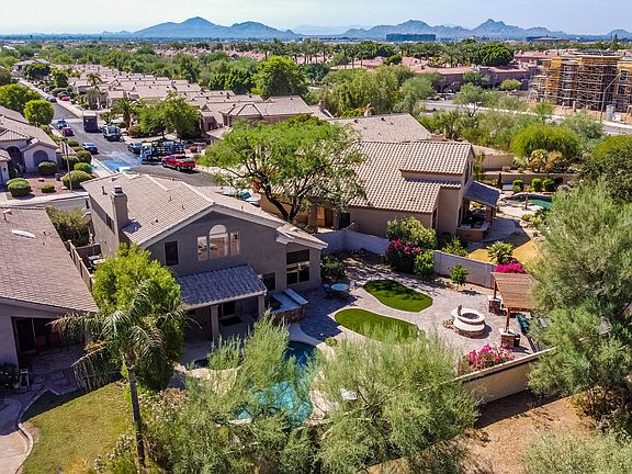 3rd image of 8050 E Theresa Dr