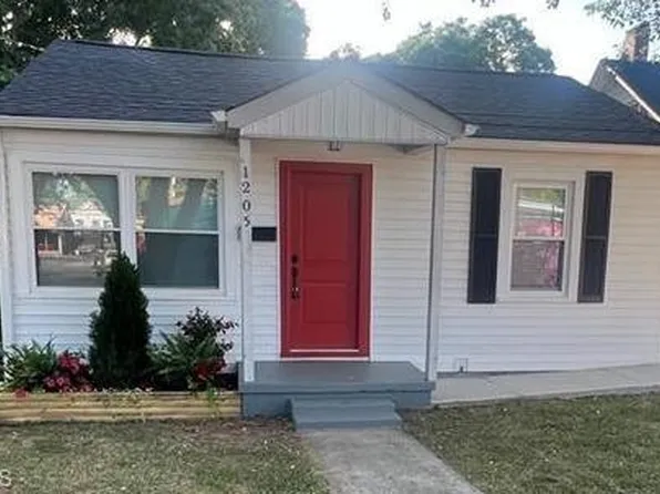 1205 Hickory St, Reidsville, NC 27320