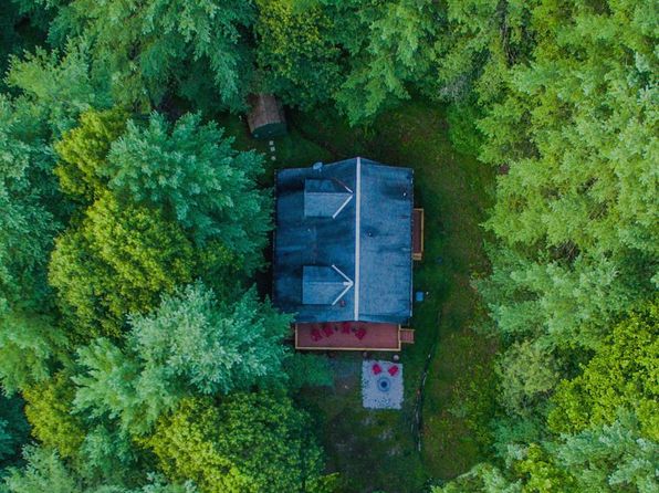 103 Knobby Ln